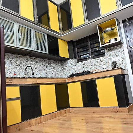 Elamkulam Penthouse - 3Bhk Ac With Kitchen - Kochi Apartment Chottanikara Екстериор снимка